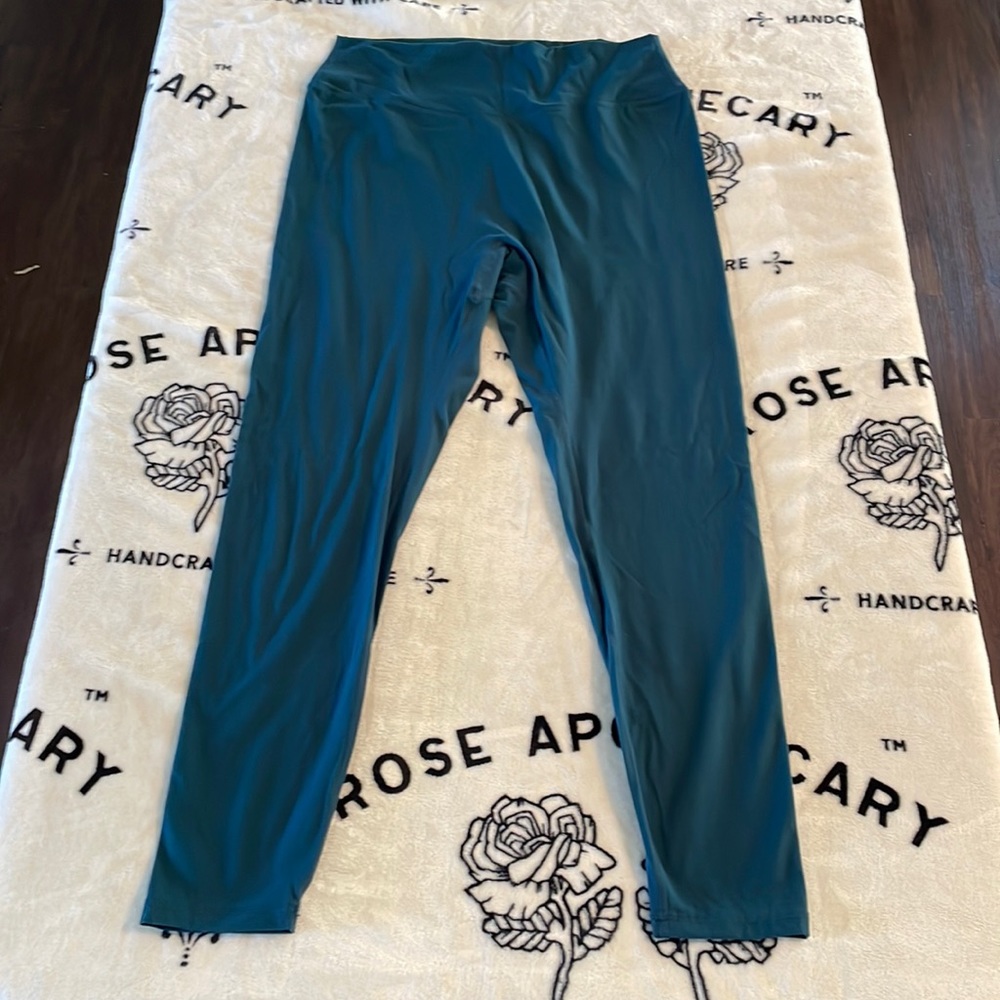 Buffbunny Collection leggings, size XL